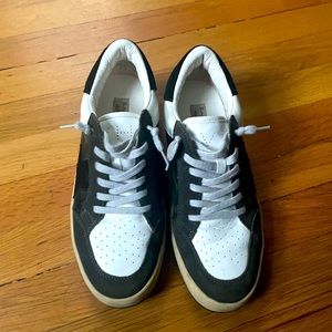 Vintage Havana Women’s Sneakers. Size 11! Great condition.
